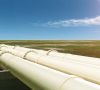 Pipelines in Sommerlandschaft