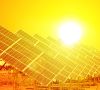 Photovoltaikanlage mit Sonne